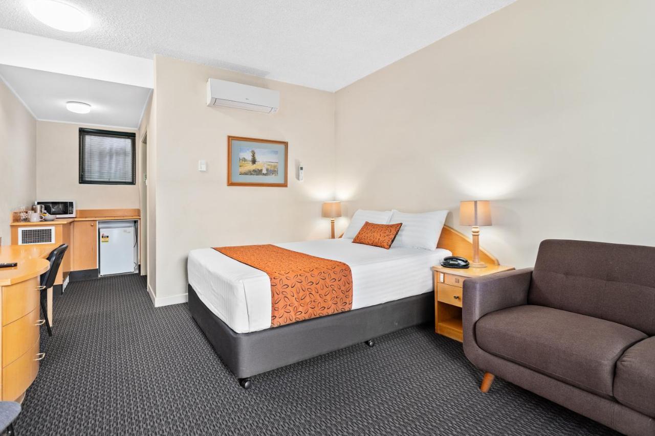 Park Motor Inn Туумба Екстериор снимка