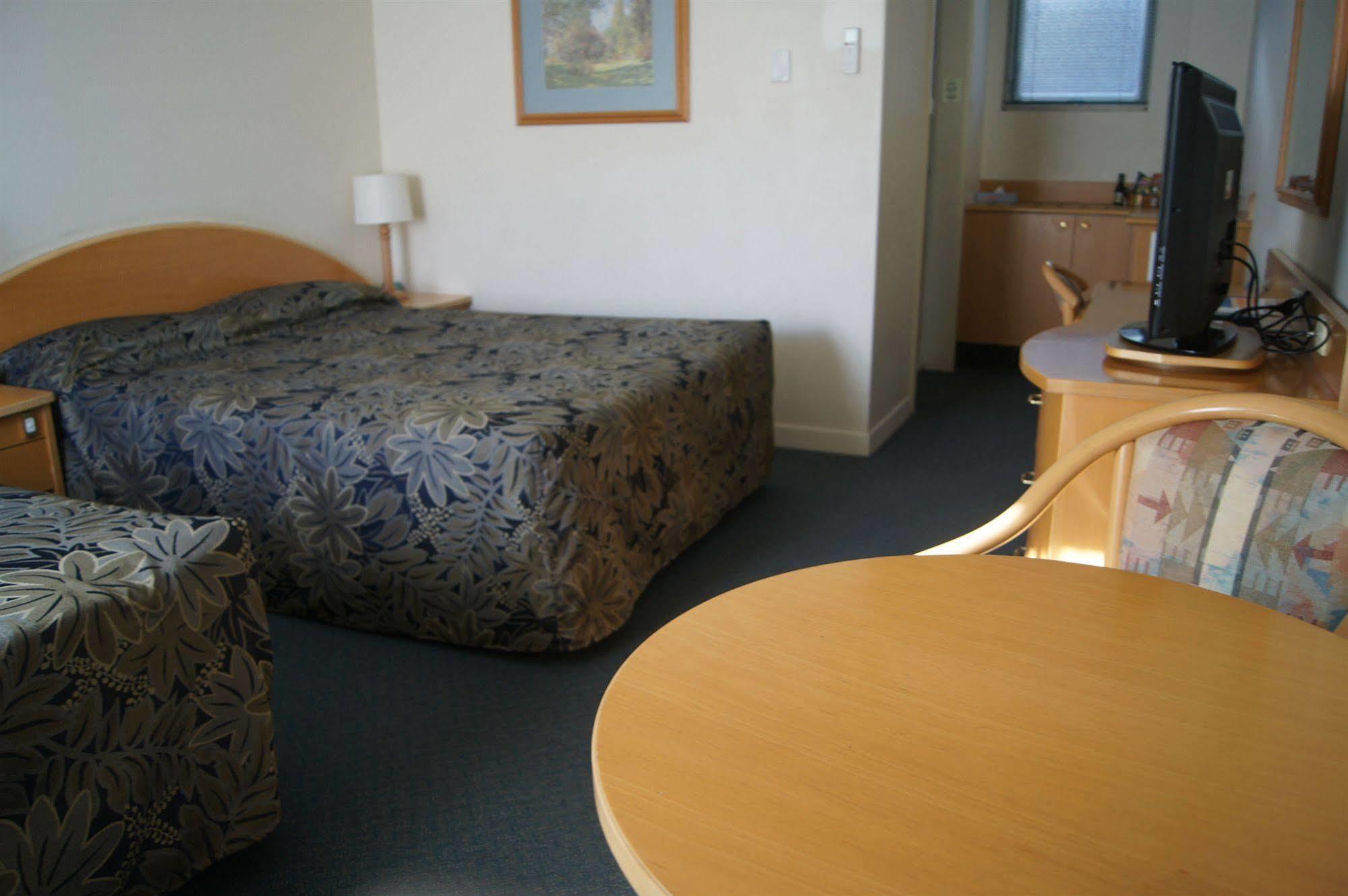 Park Motor Inn Туумба Екстериор снимка